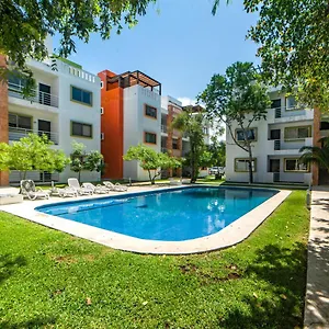 Airport With Pool And Security Apartment Cancun